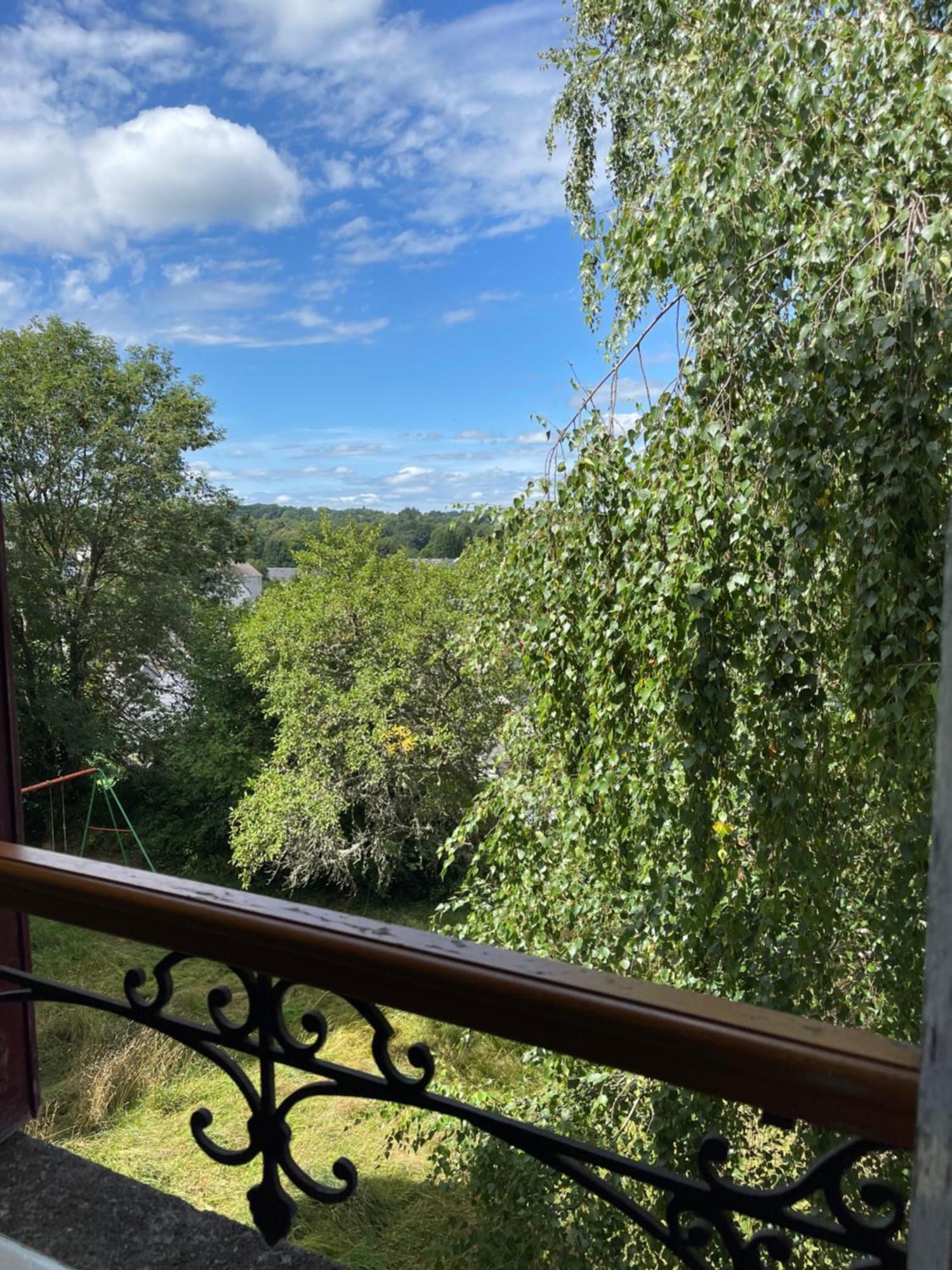 Le Chateau Giat Экстерьер фото